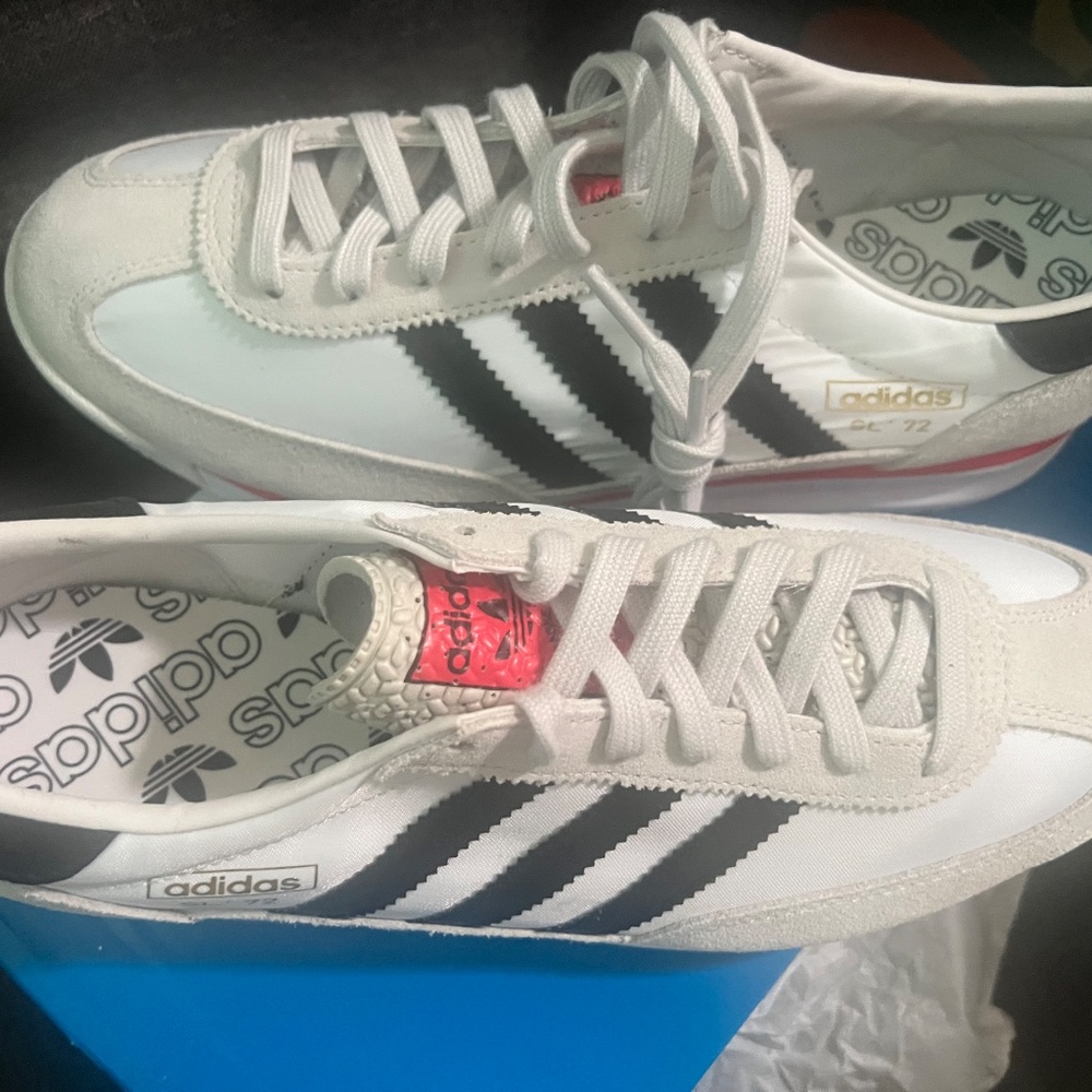 Adidas - Picture 2 of 3